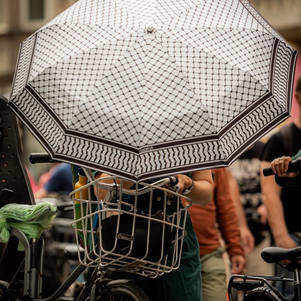 Umbrella - White Keffiyeh