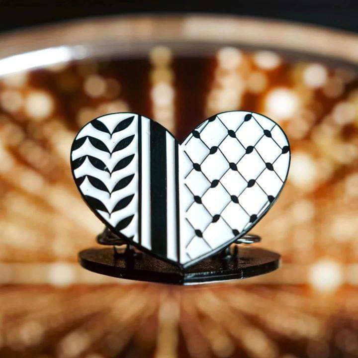 Brooch - Keffiyeh/Kuffiye heart