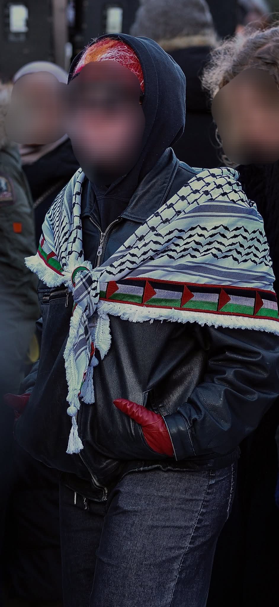 Keffiyeh/Kuffiyeh - White/black with Palestine flag (Woven)