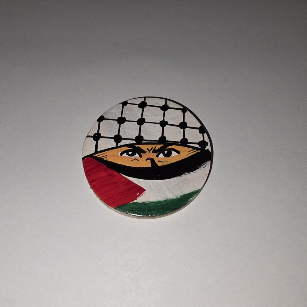 Magnet - Hand-painted Keffiyeh man on olive wood